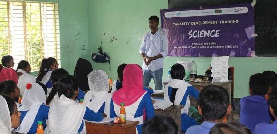 Programming and Science sessions were conducted at Bara Katali Secondary School, Rampal, Bagerhat