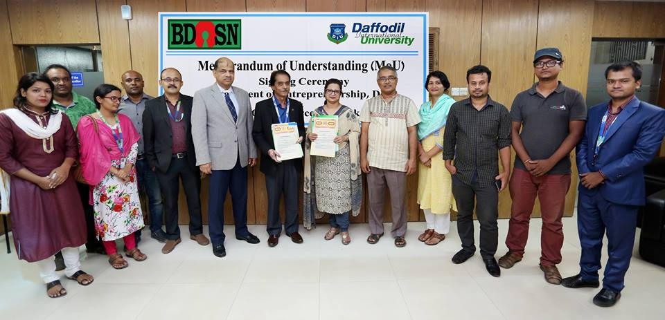 21192489 10155648555134609 5440373814902974486 n