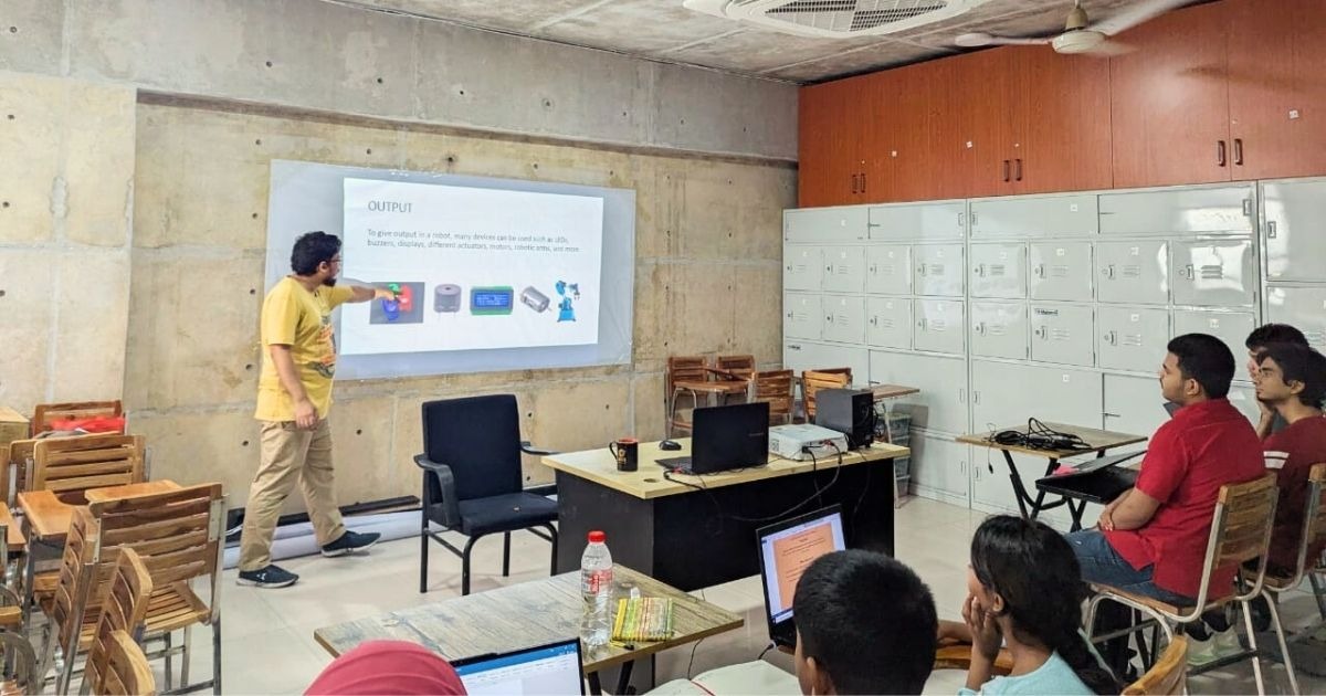 Arduino with Sensors Workshop Ignites Passion for Robotics Among Newcomers