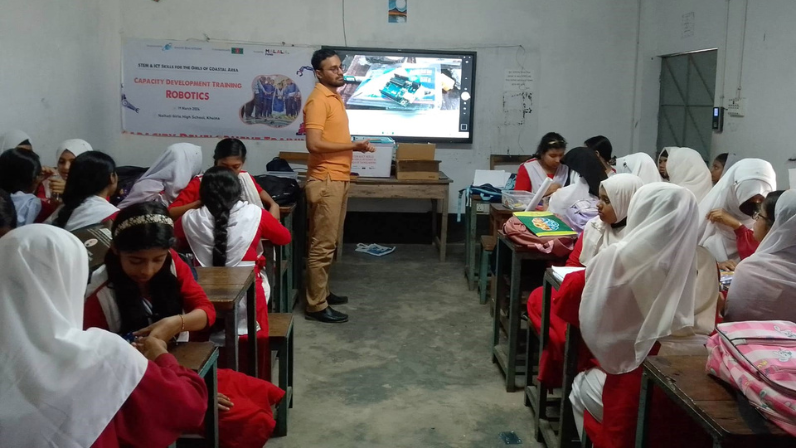 Robotics and Math sessions were conducted at Naihati Secondary Girls' School, Rupsa, Khulna