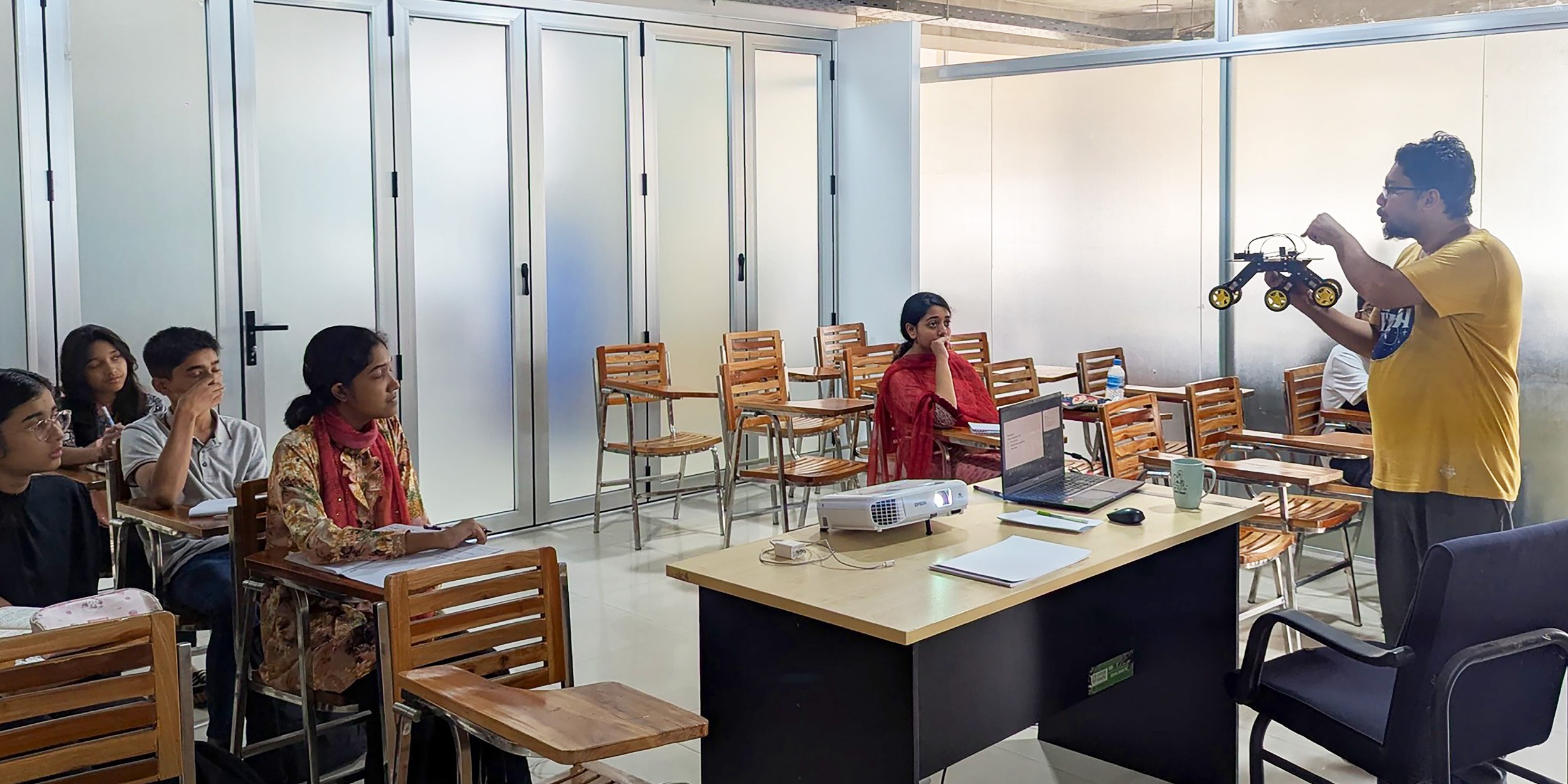 Future Innovators Gear Up for ‘Space Robot’ Challenge at BdRO Workshop