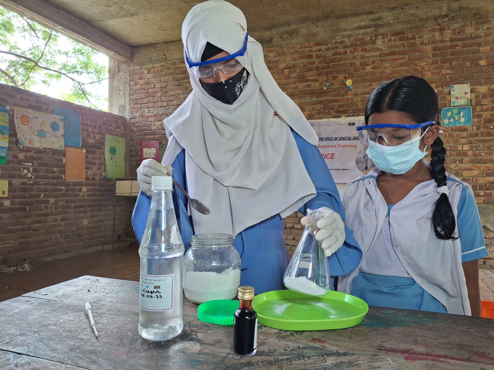 Science sessions were organized in Rupsha Upazila, Khulna