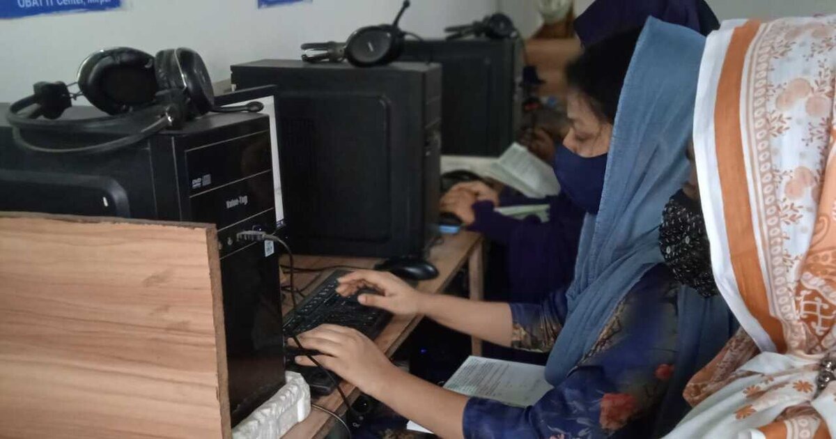 OBAT IT Center, মিরপুর এ "বিডি গার্লস কোডিং হ্যালো ওয়ার্ল্ড প্রোগ্রামিং কর্মশালা"